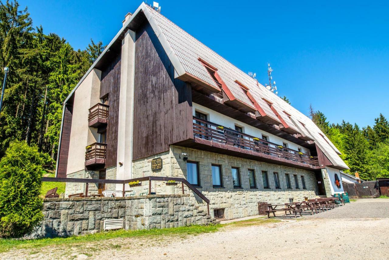 Horsky Hotel Kozubova Dolní Lomná 外观 照片