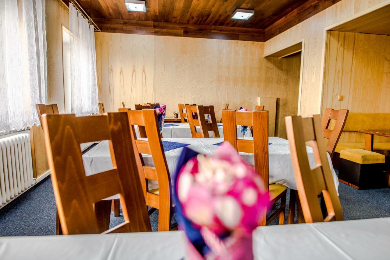 Horsky Hotel Kozubova Dolní Lomná 外观 照片