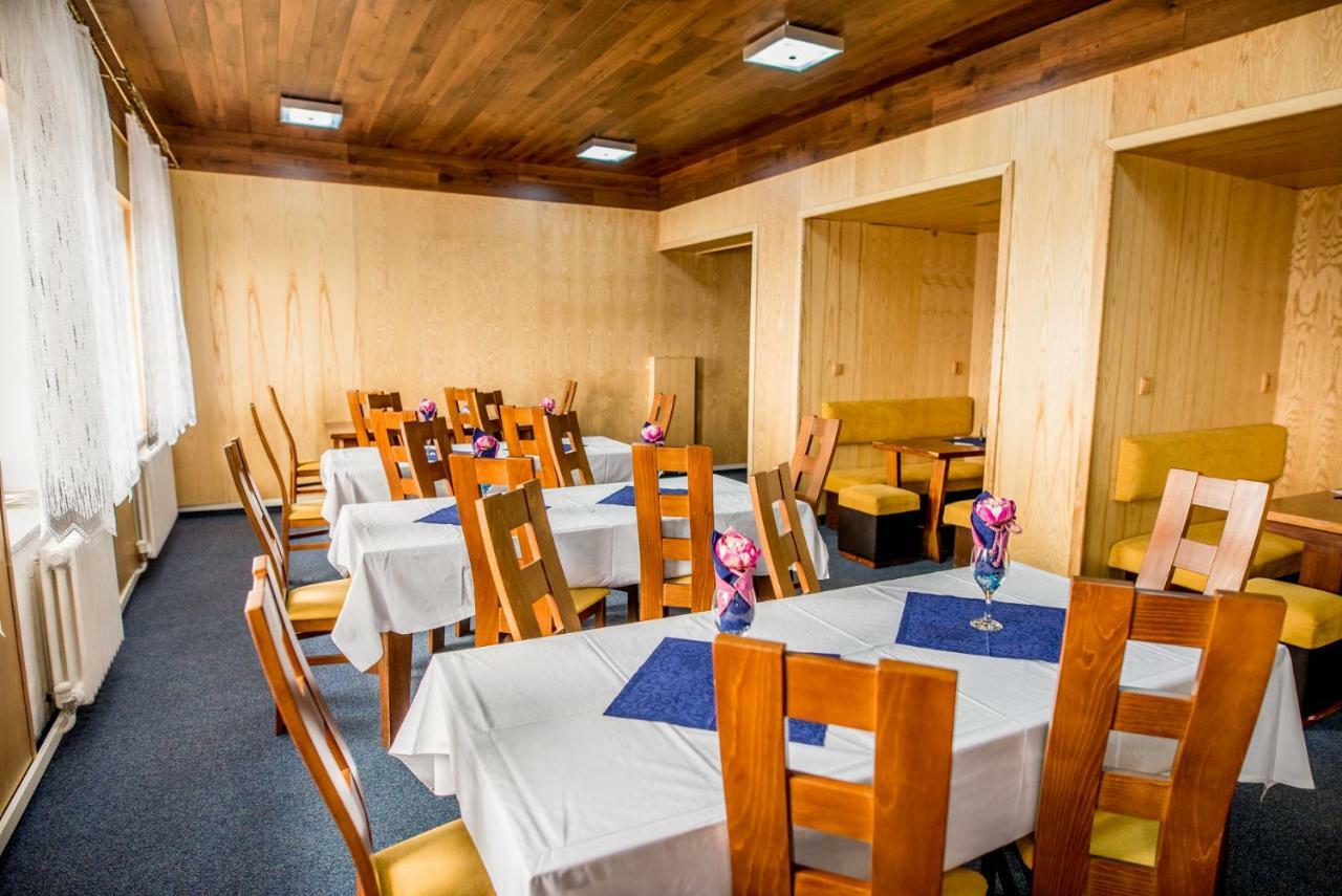 Horsky Hotel Kozubova Dolní Lomná 外观 照片