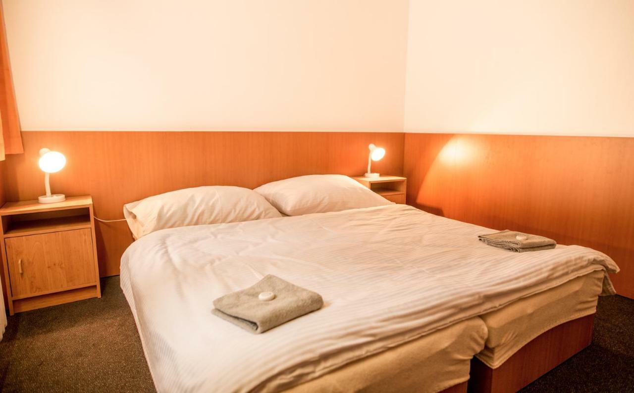 Horsky Hotel Kozubova Dolní Lomná 外观 照片