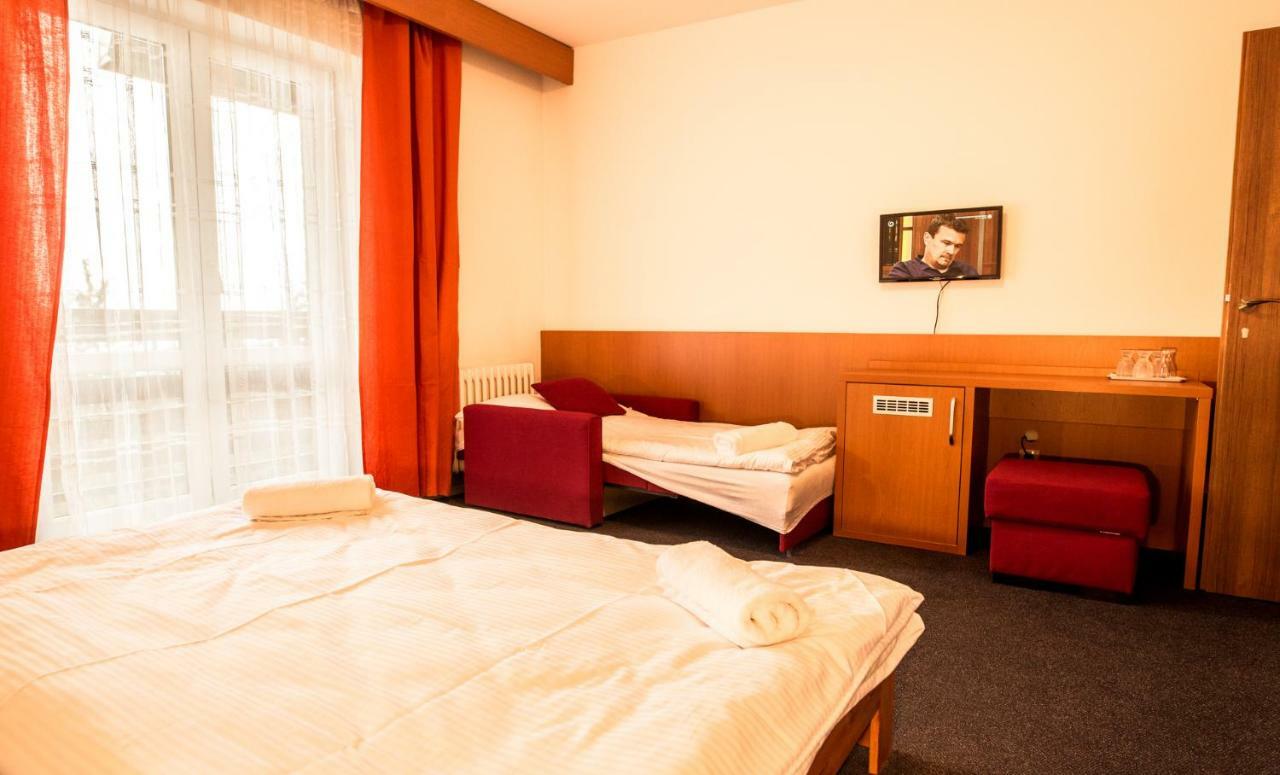 Horsky Hotel Kozubova Dolní Lomná 外观 照片